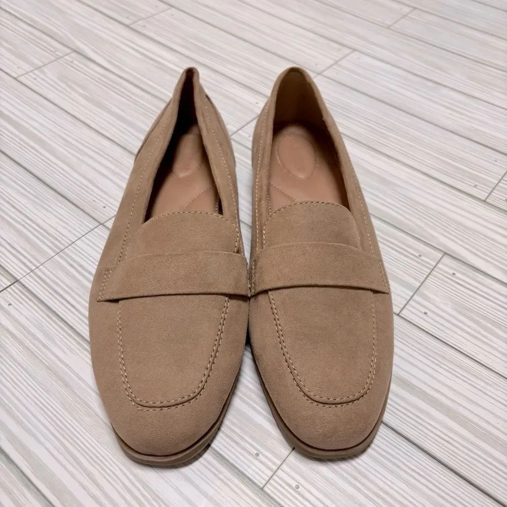 Old Navy Tan Suede Penny Loafers - Women